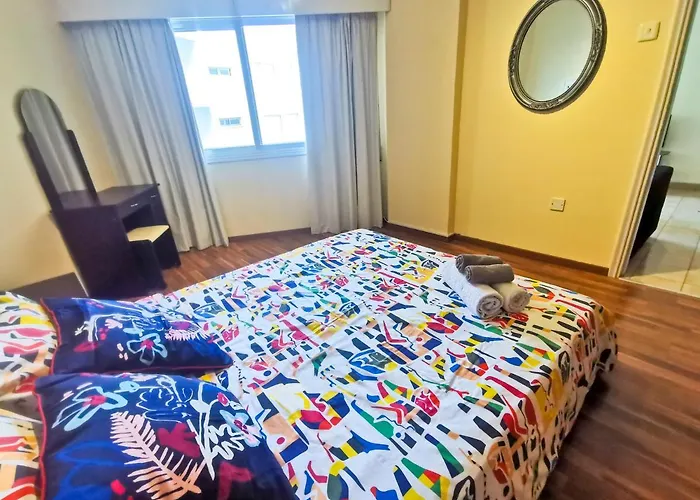 Appartement Flirty Flamingo Seaview Seafront Larnaca